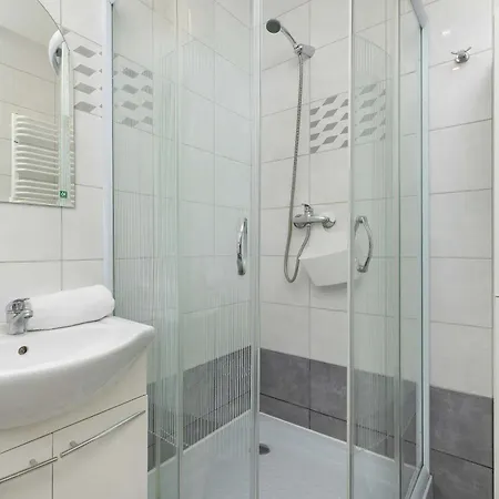 Functional With 2 Bedrooms And Balcony By Renters